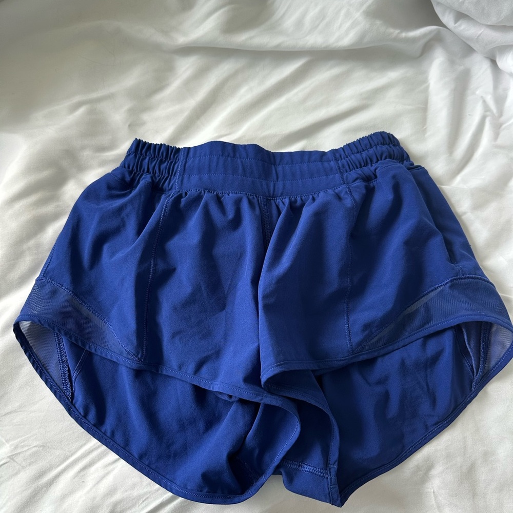 Lululemon shorts size 4